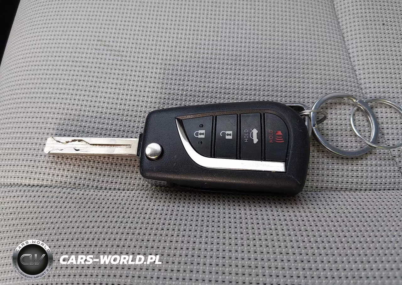 2022 Toyota Corolla Le VIN:5YFEPMAE9NP339632 - 11