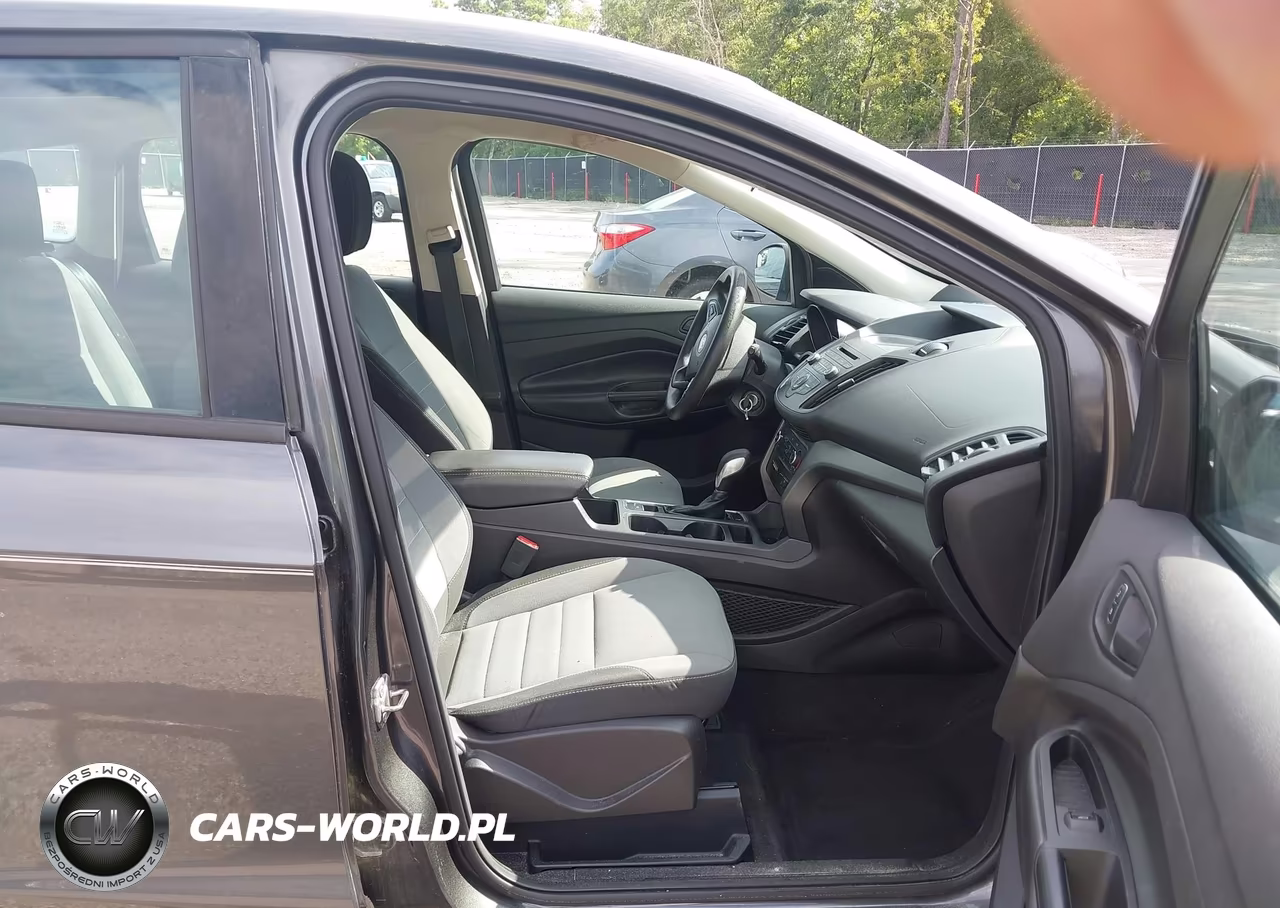2017 Ford Escape S VIN:1FMCU0F78HUA19224 - 5