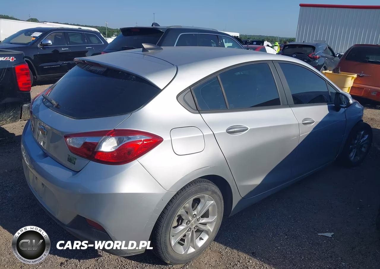2019 Chevrolet Cruze Ls VIN:3G1BC6SM1KS536026 - 4