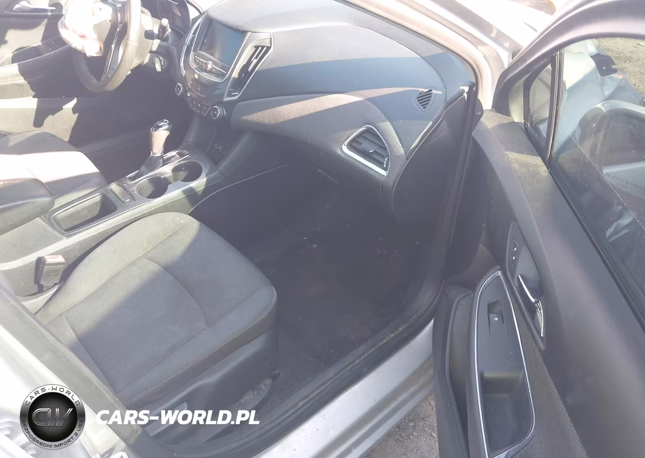 2019 Chevrolet Cruze Ls VIN:3G1BC6SM1KS536026 - 5