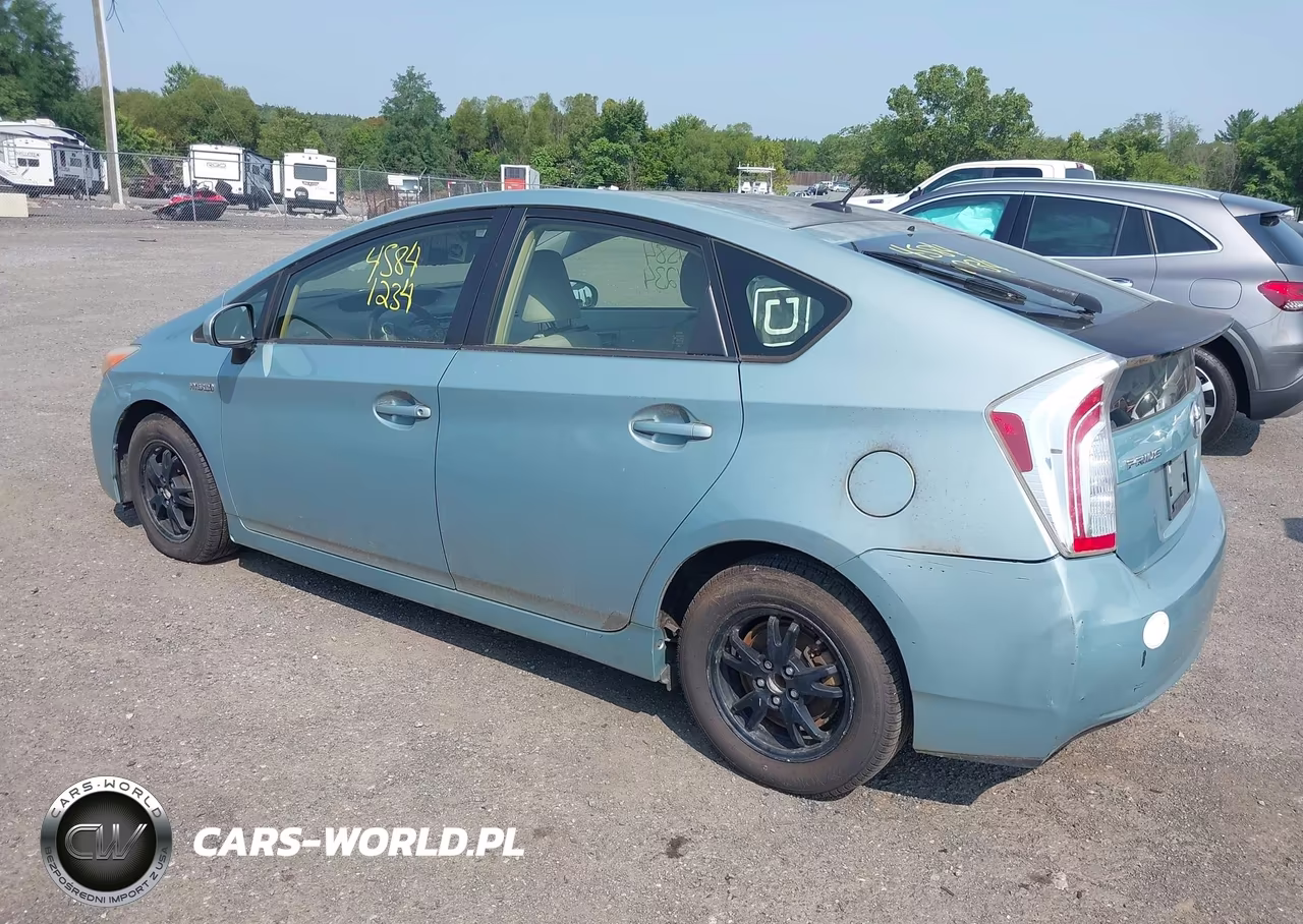 2013 Toyota Prius Three VIN:JTDKN3DU0D5651825 - 3