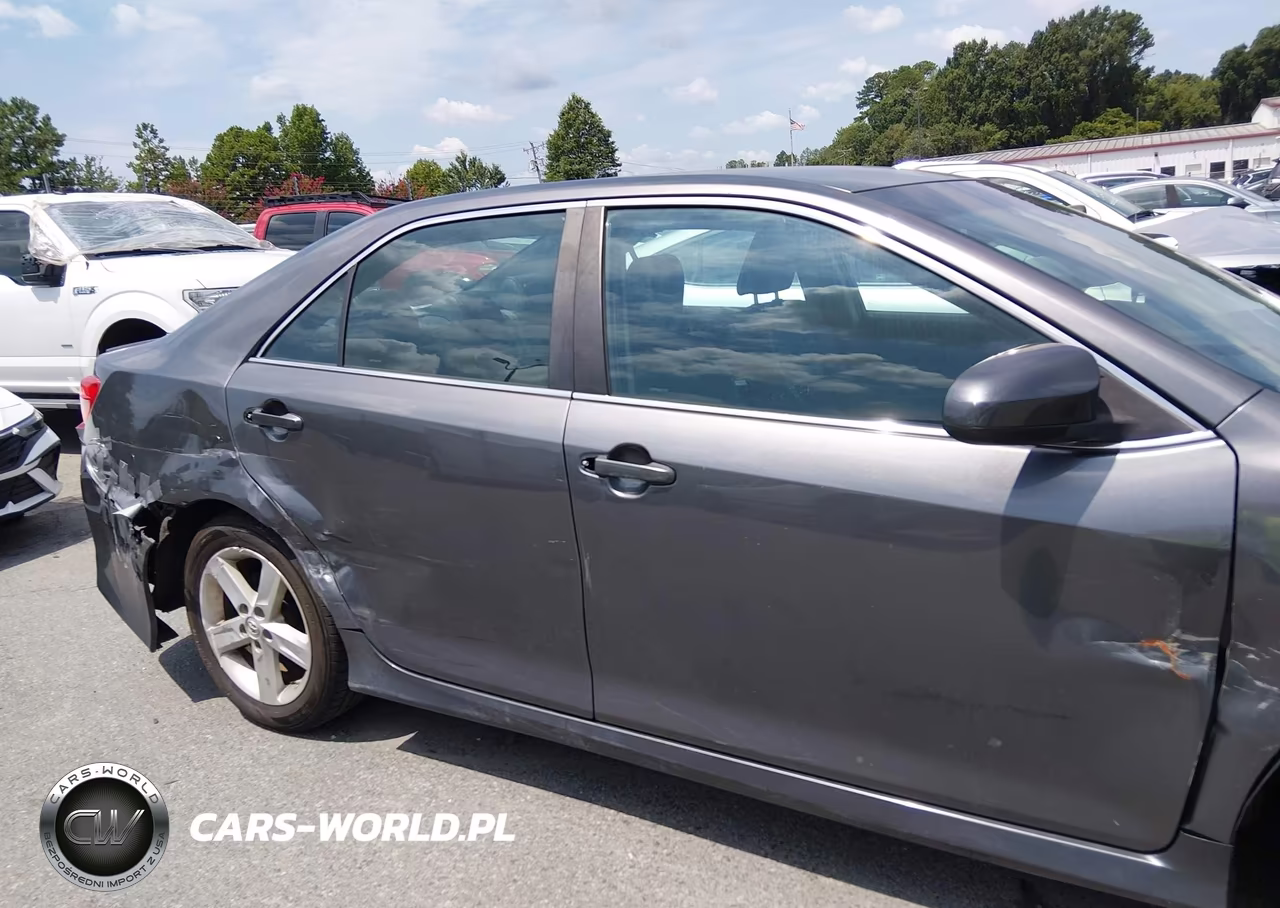2014 Toyota Camry Se VIN:4T1BF1FK6EU317167 - 13