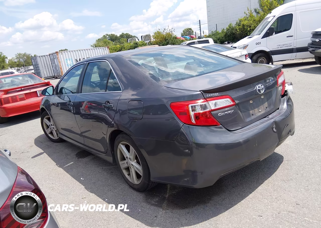 2014 Toyota Camry Se VIN:4T1BF1FK6EU317167 - 3