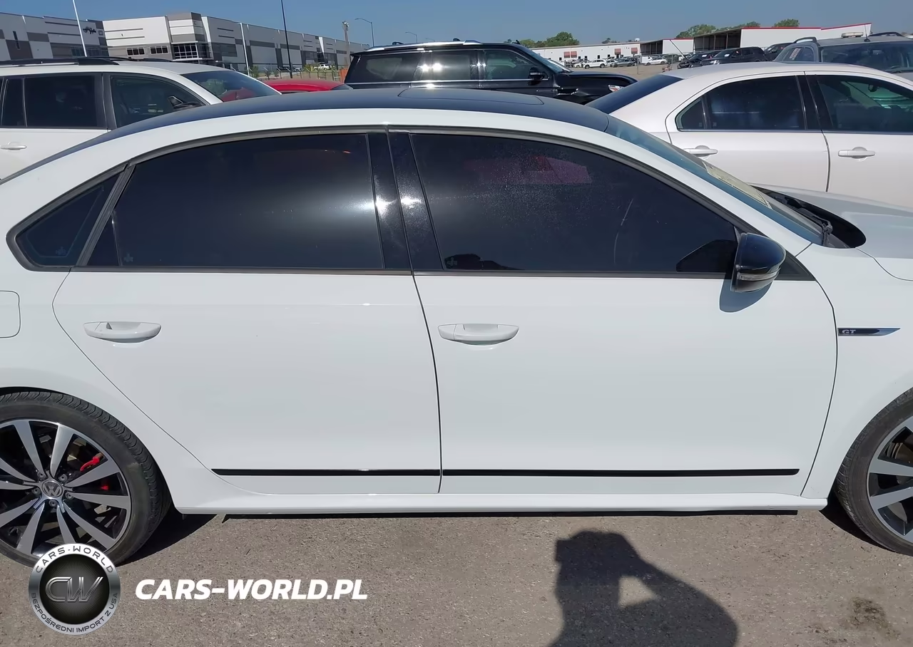 2018 Volkswagen Passat 3.6L V6 Gt VIN:1VWJM7A3XJC036284 - 13