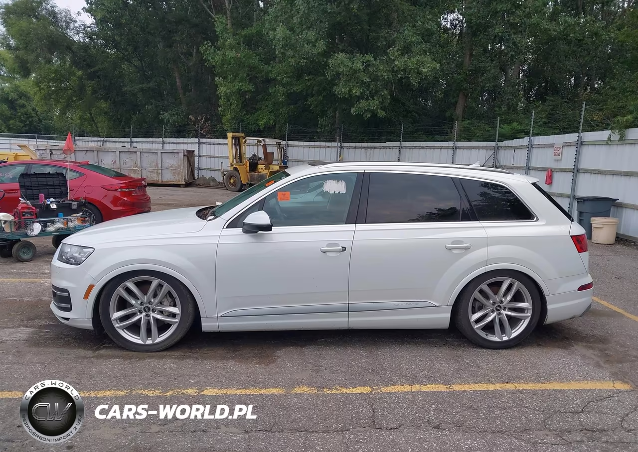 2017 Audi Q7 3.0T Premium VIN:WA1VAAF76HD007966 - 14