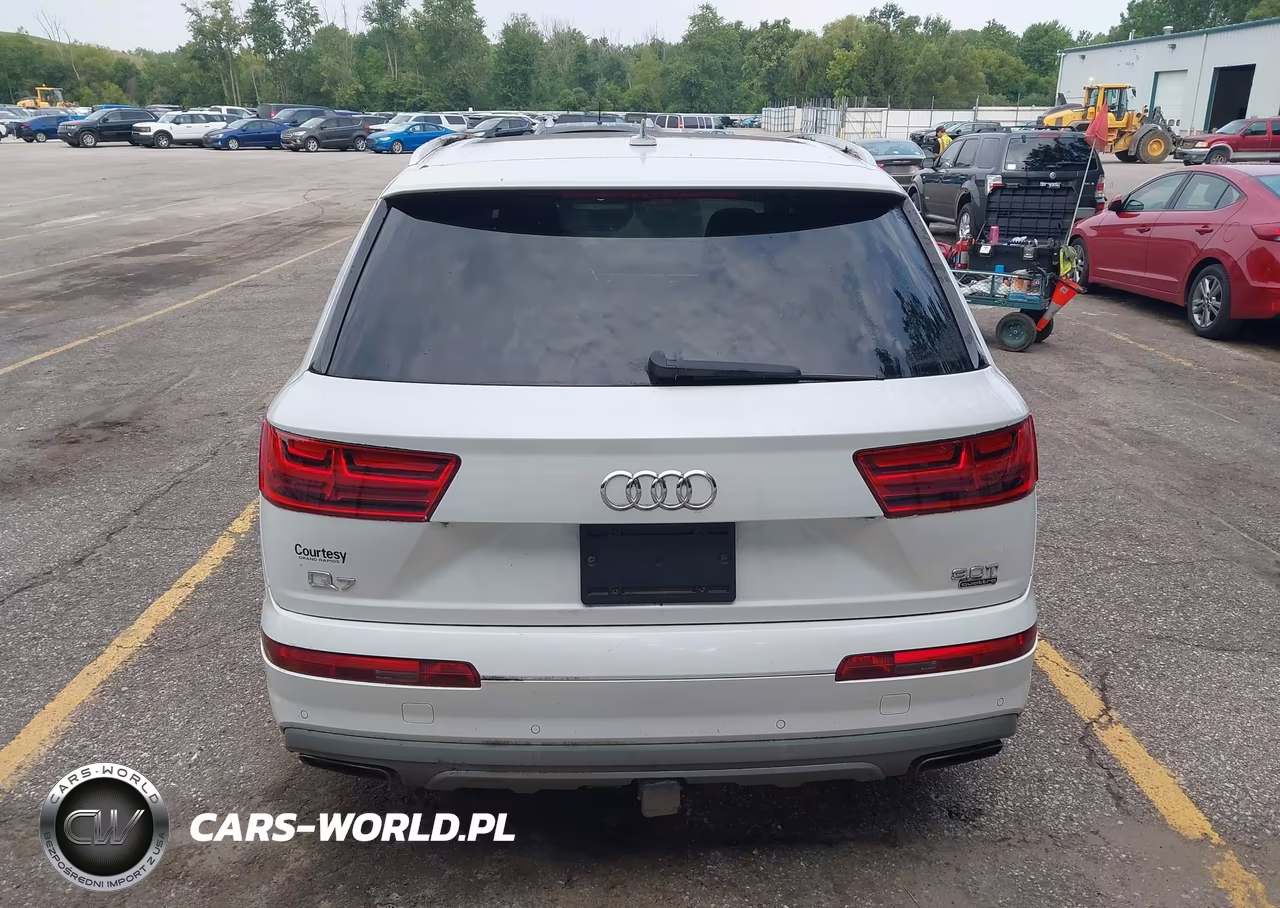 2017 Audi Q7 3.0T Premium VIN:WA1VAAF76HD007966 - 16