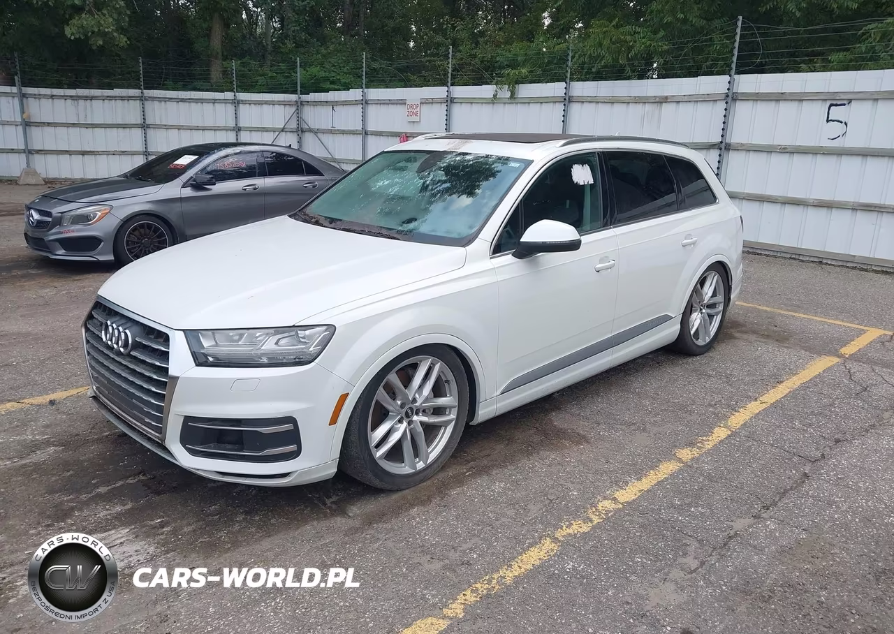 2017 Audi Q7 3.0T Premium VIN:WA1VAAF76HD007966 - 2