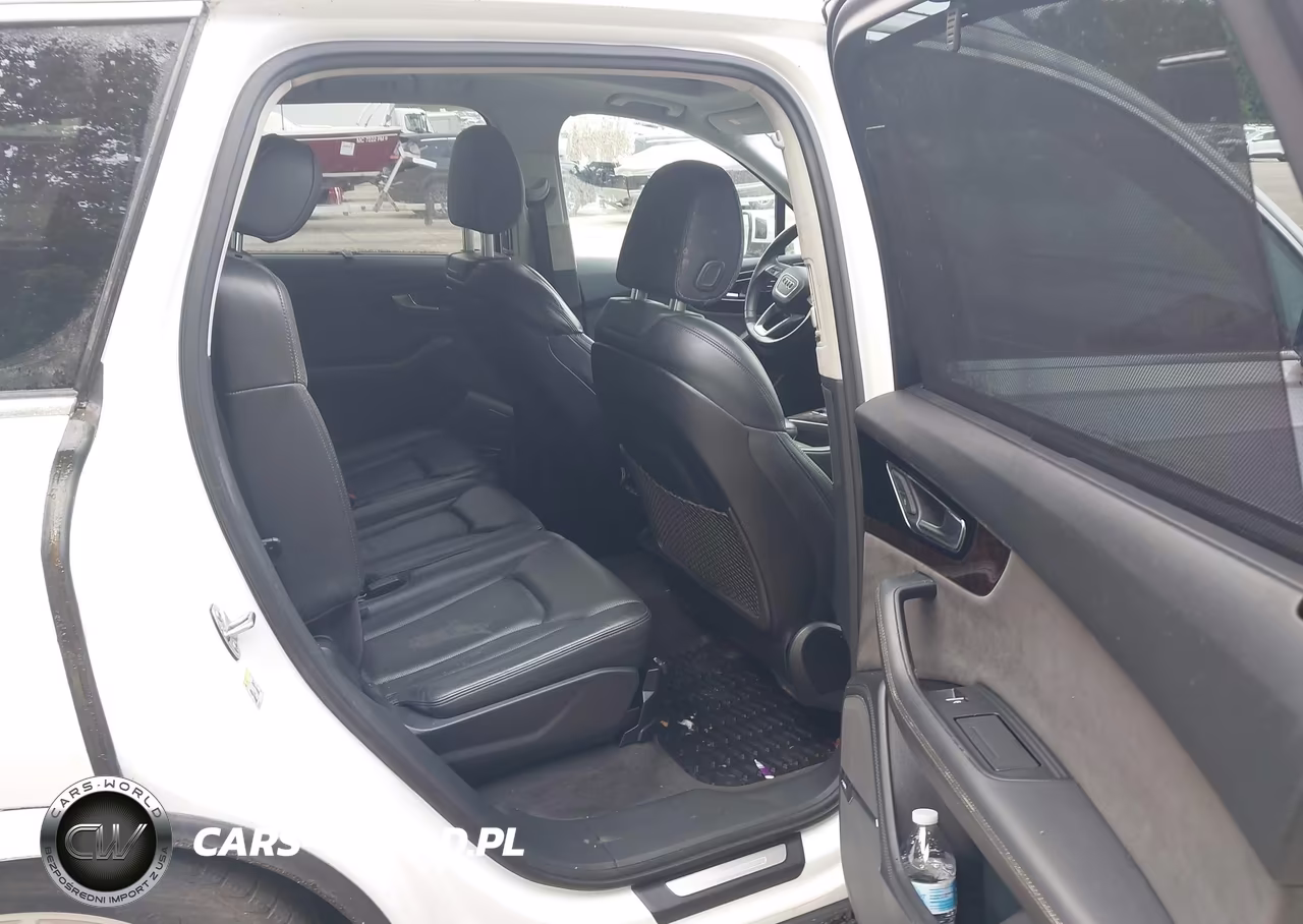 2017 Audi Q7 3.0T Premium VIN:WA1VAAF76HD007966 - 8