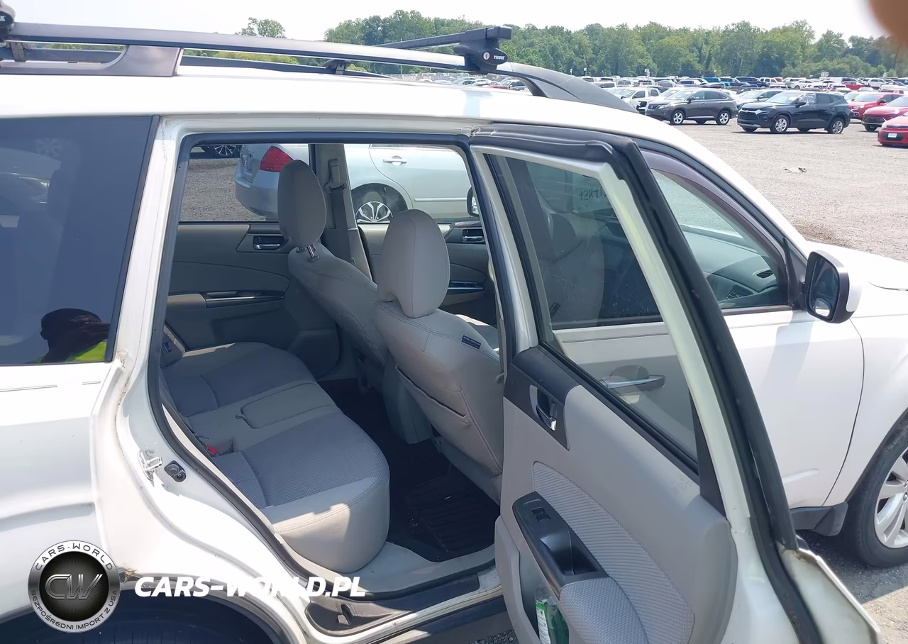 2011 Subaru Forester 2.5X Premium VIN:JF2SHADC7BH753395 - 8