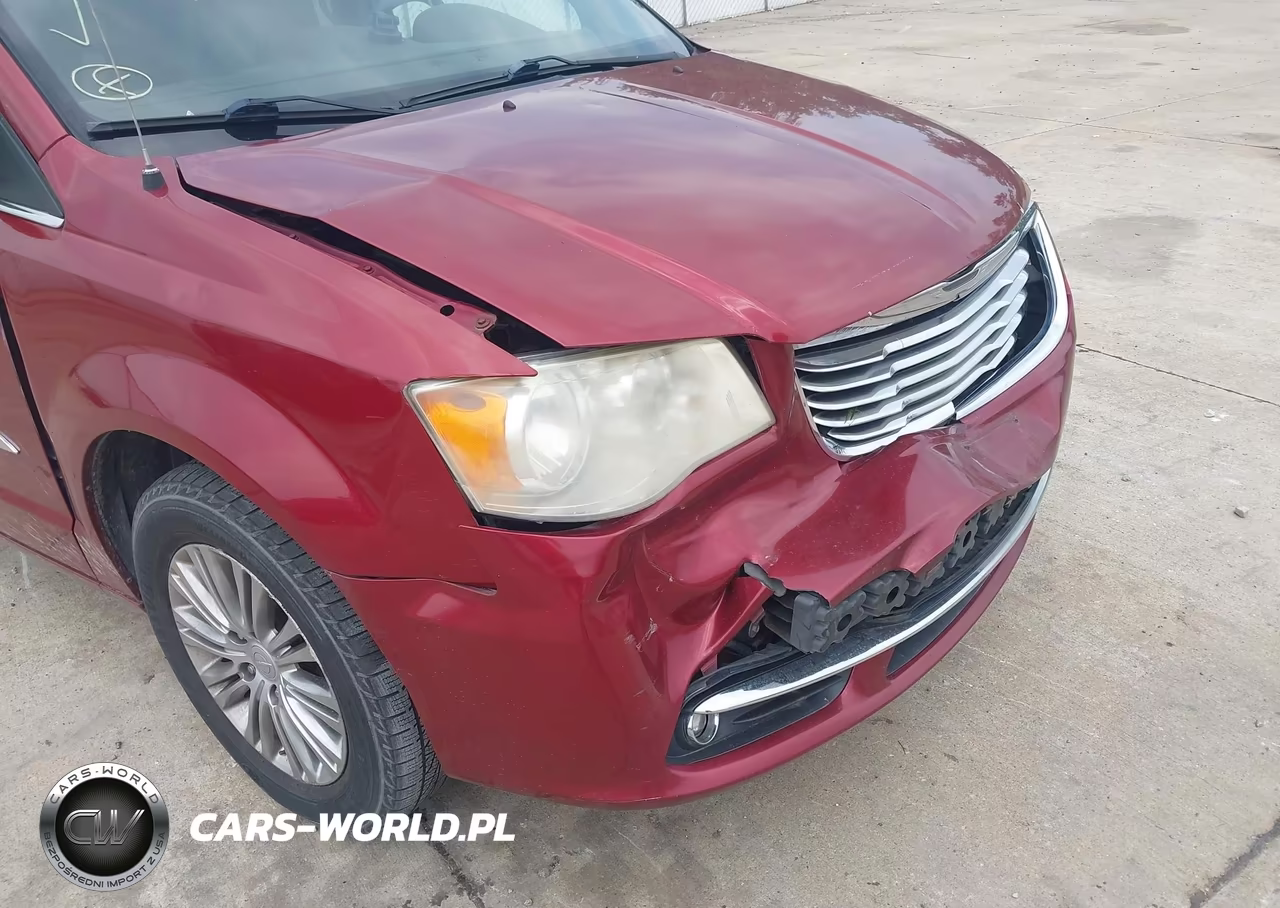 2013 Chrysler Town & Country Touring-L VIN:2C4RC1CG5DR533924 - 11
