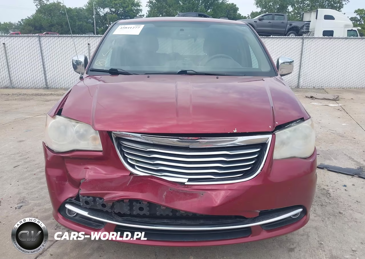 2013 Chrysler Town & Country Touring-L VIN:2C4RC1CG5DR533924 - 5