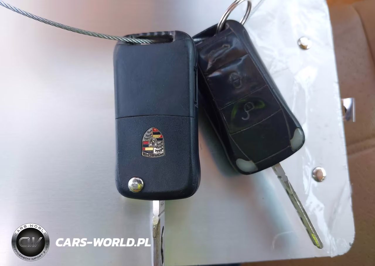 2010 Porsche Cayenne VIN:WP1AA2AP1ALA03660 - 11
