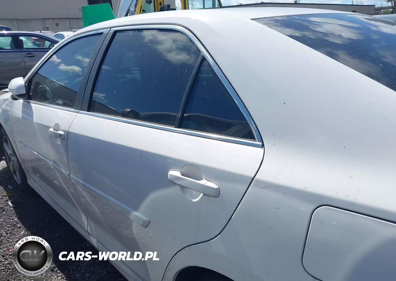 2013 Toyota Camry Se VIN:4T1BF1FK4DU689623 - 14