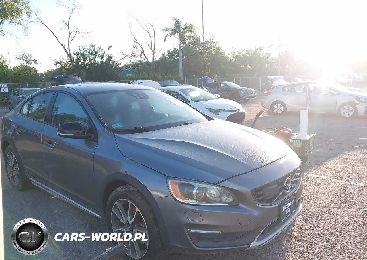 2016 Volvo S60 Cross Country T5 Platinum VIN:YV4612UM6G2000287 - 19