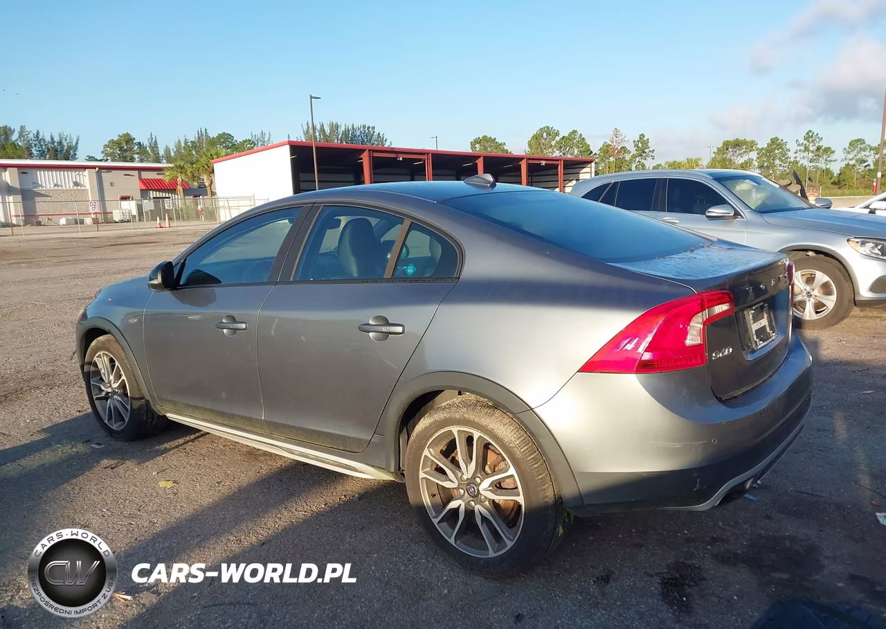 2016 Volvo S60 Cross Country T5 Platinum VIN:YV4612UM6G2000287 - 3