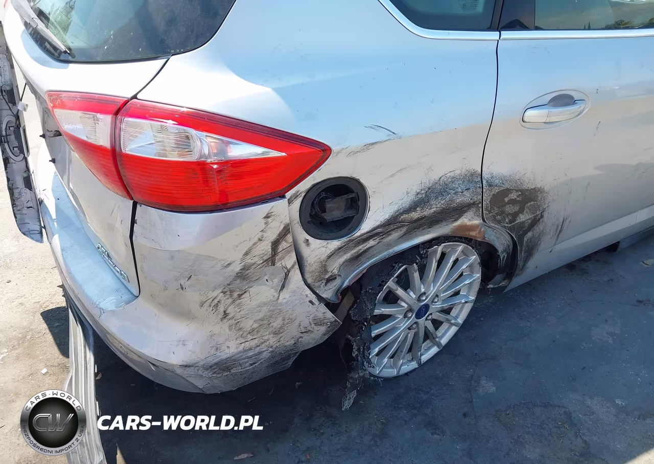 2013 Ford C-Max Hybrid Sel VIN:1FADP5BU3DL506488 - 13
