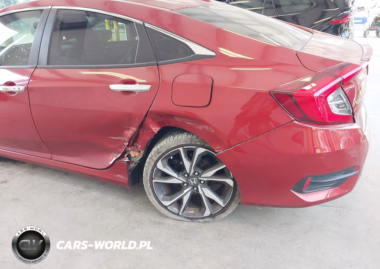 2020 Honda Civic Touring VIN:19XFC1F97LE213617 - 6