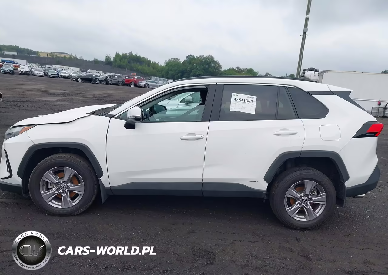 2024 Toyota Rav4 Hybrid Xle VIN:2T3RWRFV1RW248005 - 14