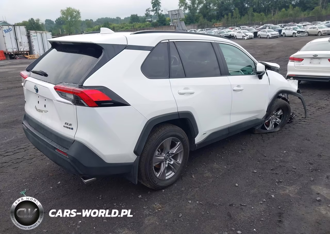 2024 Toyota Rav4 Hybrid Xle VIN:2T3RWRFV1RW248005 - 4