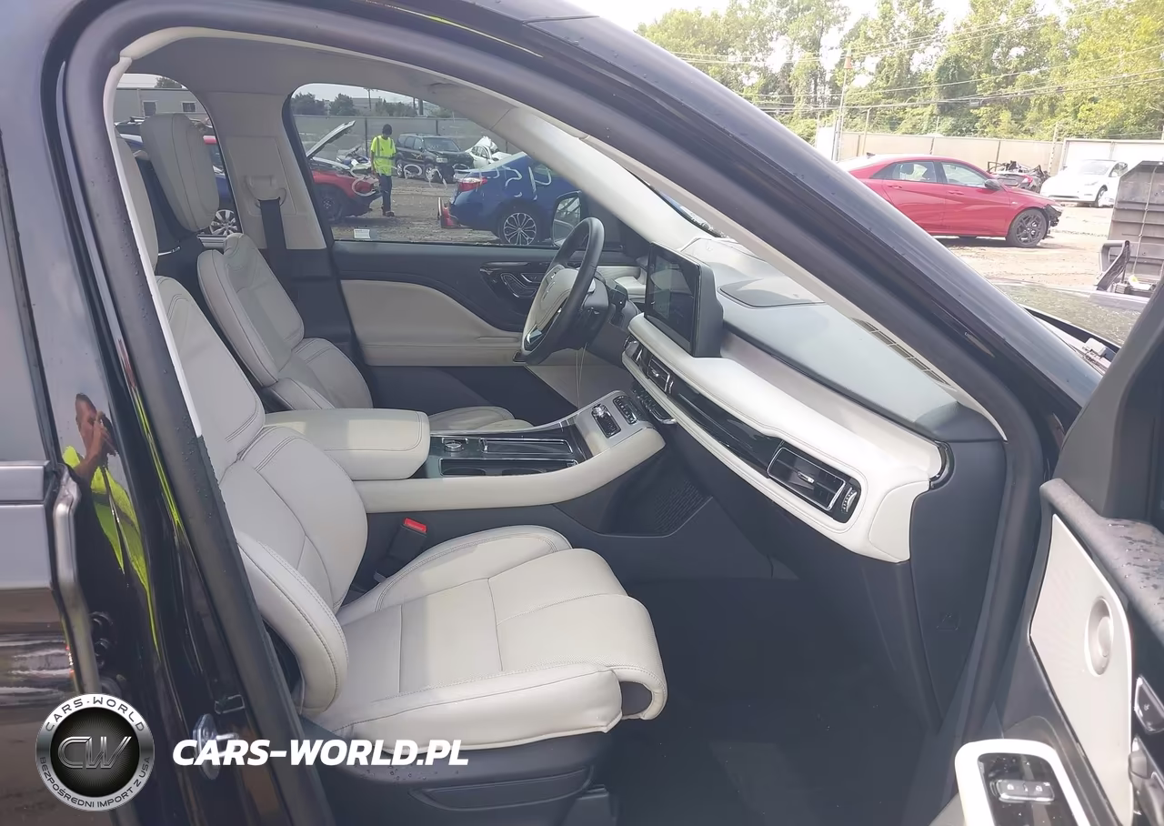 2025 Lincoln Aviator Reserve VIN:5LM5J7XC7SGL12007 - 5