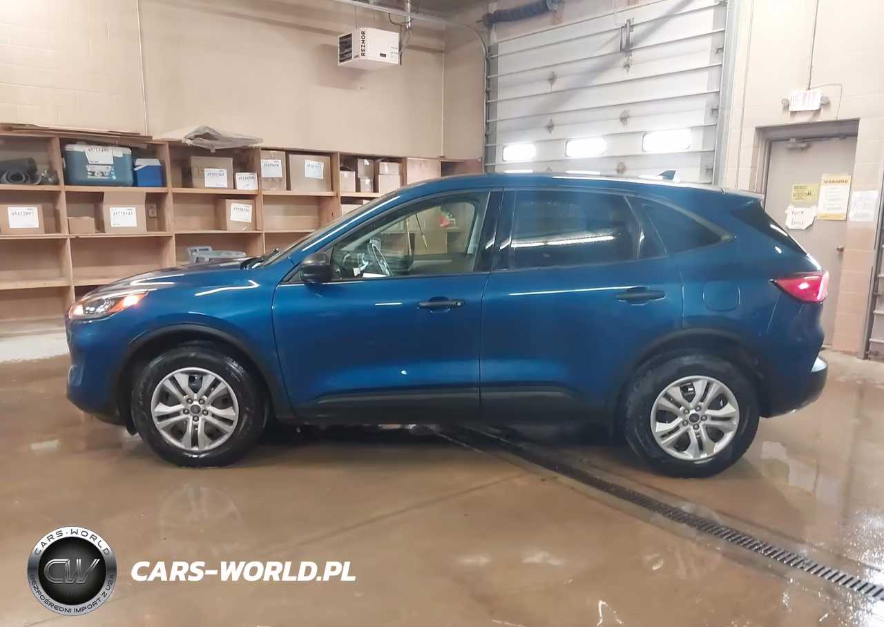 2022 Ford Escape S VIN:1FMCU9F69NUB49715 - 19