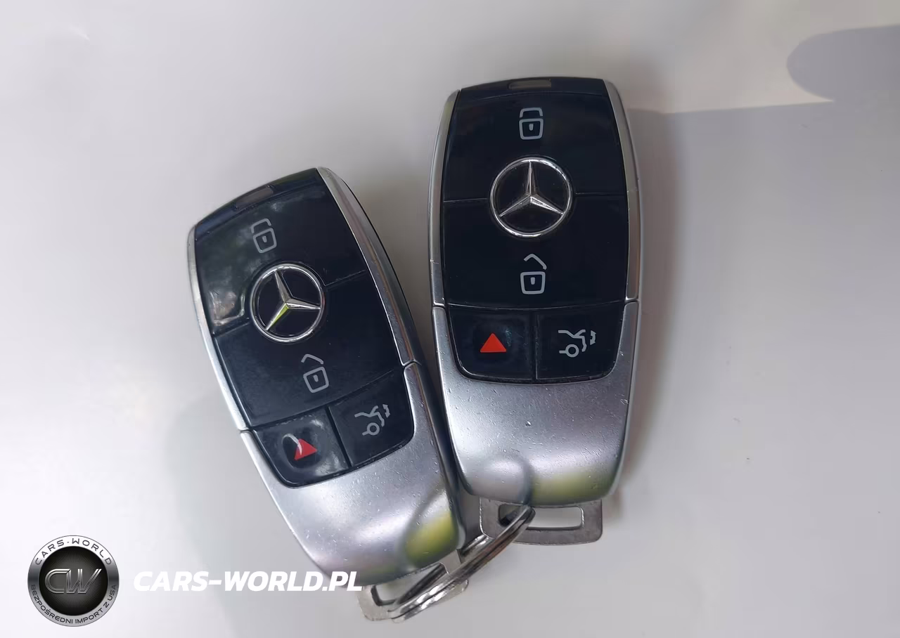 2019 Mercedes-Benz E 300 4Matic VIN:WDDZF4KB7KA556434 - 11