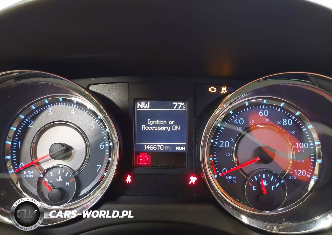 2016 Chrysler Town & Country Touring VIN:2C4RC1BG9GR120457 - 7