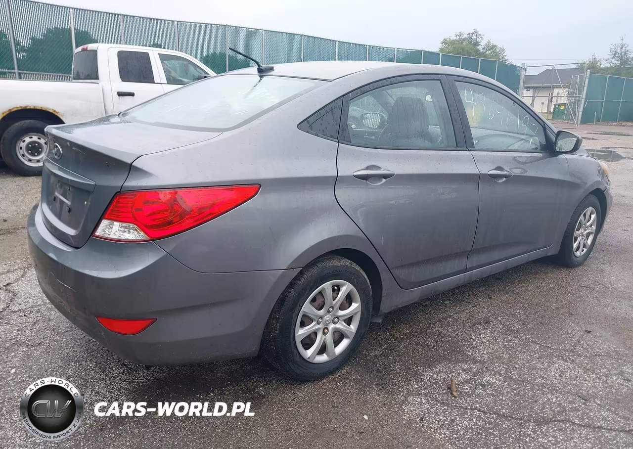 2014 Hyundai Accent Gls VIN:KMHCT4AE0EU674697 - 4