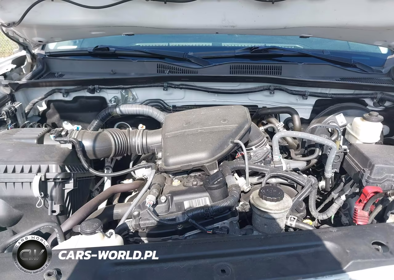 2020 Toyota Tacoma Sr VIN:5TFAX5GN1LX173388 - 10
