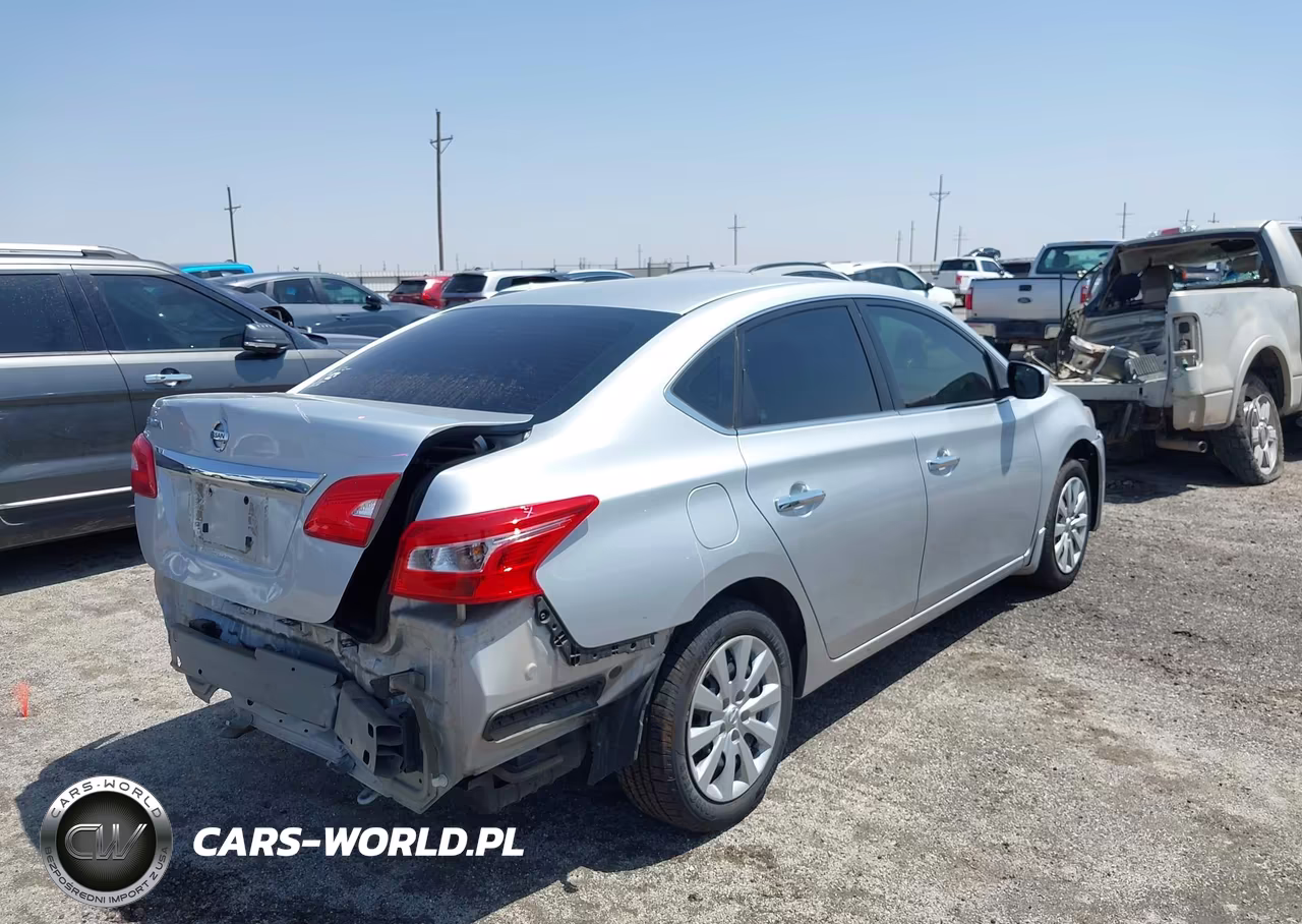 2017 Nissan Sentra S VIN:3N1AB7AP9HY204500 - 4