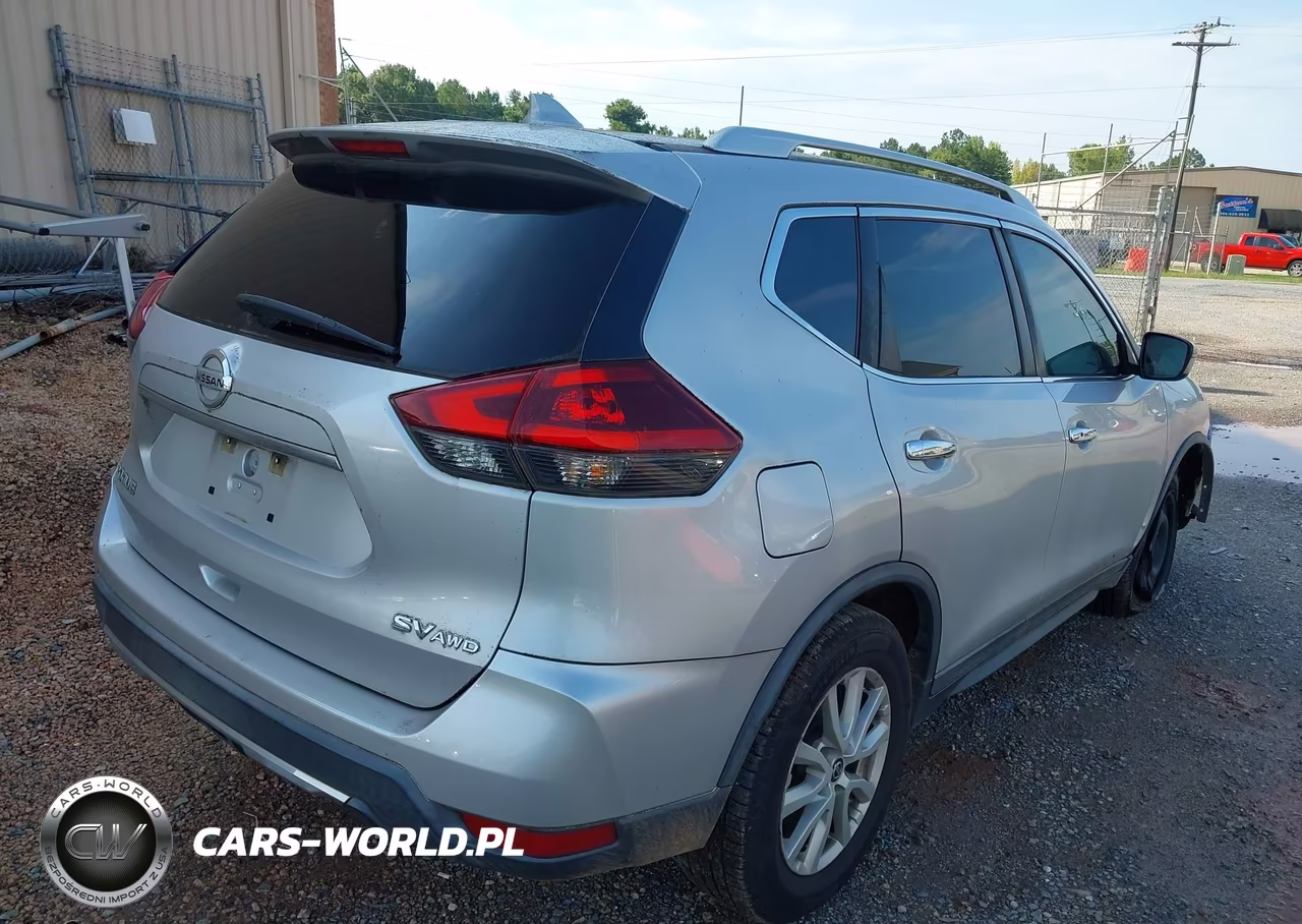 2018 Nissan Rogue Sv VIN:KNMAT2MV1JP561247 - 4