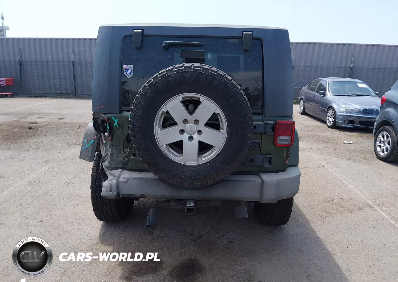 2007 Jeep Wrangler Sahara VIN:1J4FA54147L177144 - 16