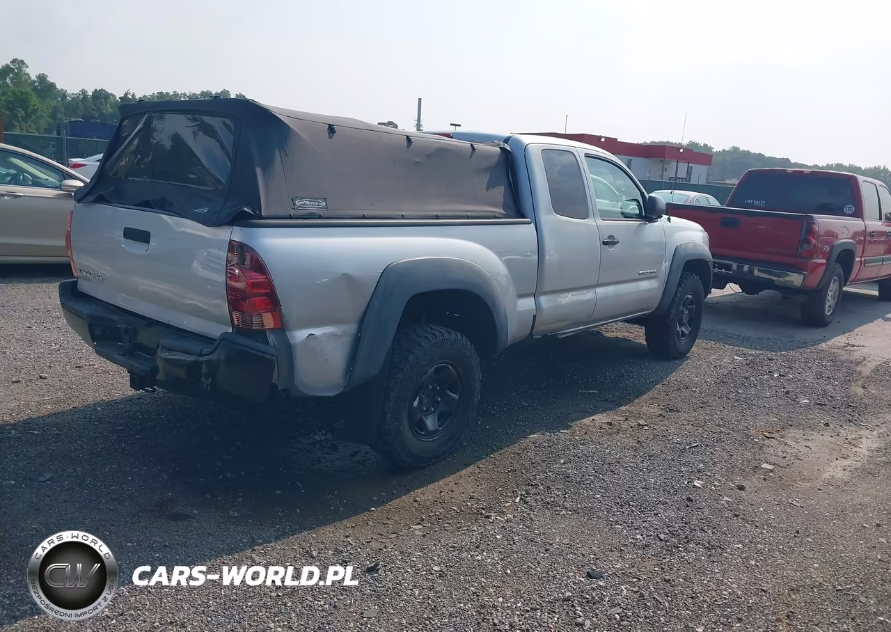2006 Toyota Tacoma VIN:5TEUX42N16Z245623 - 4