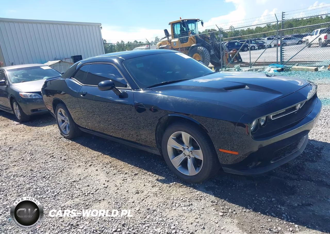 2019 Dodge Challenger Sxt VIN:2C3CDZAG2KH744610 - 1