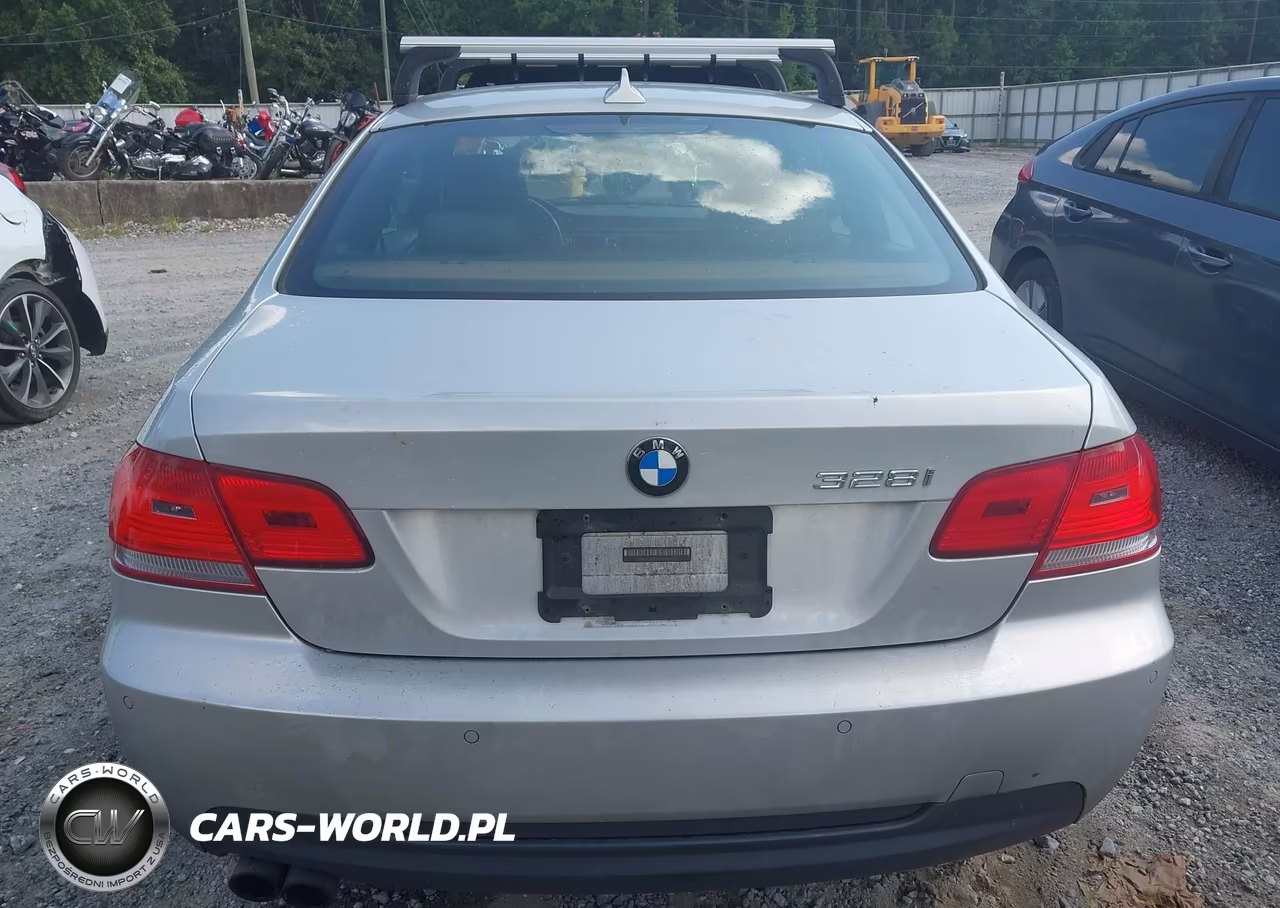 2010 BMW 328I VIN:WBAWB3C57APU90097 - 16