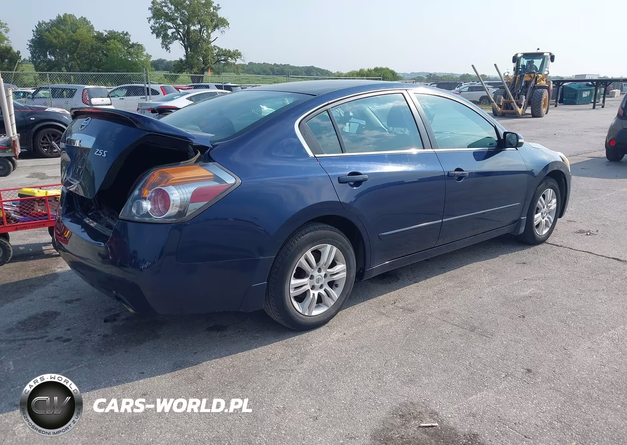 2011 Nissan Altima Base VIN:1N4AL2AP8BC123779 - 4