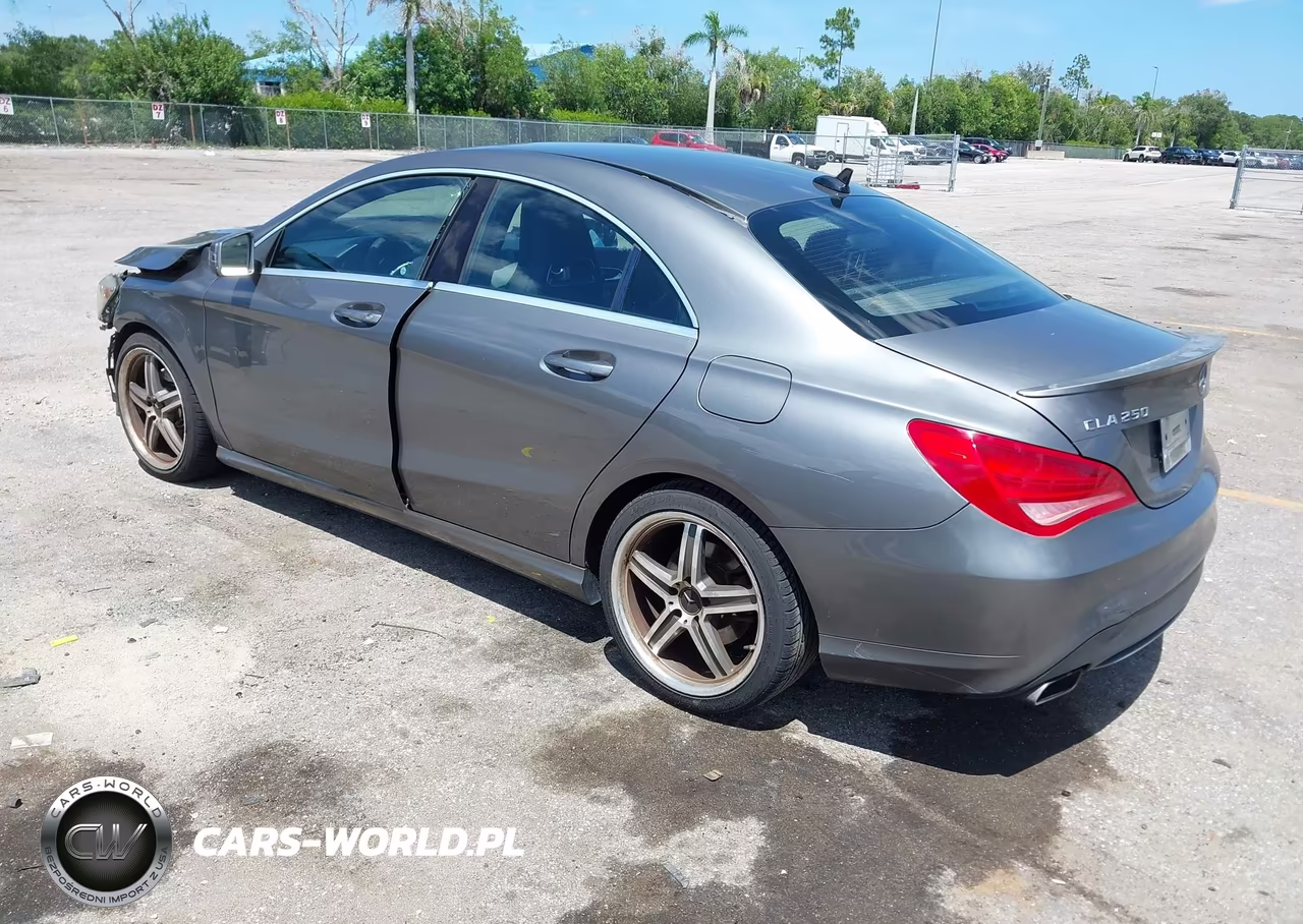 2014 Mercedes-Benz Cla 250 VIN:WDDSJ4EB1EN044676 - 3