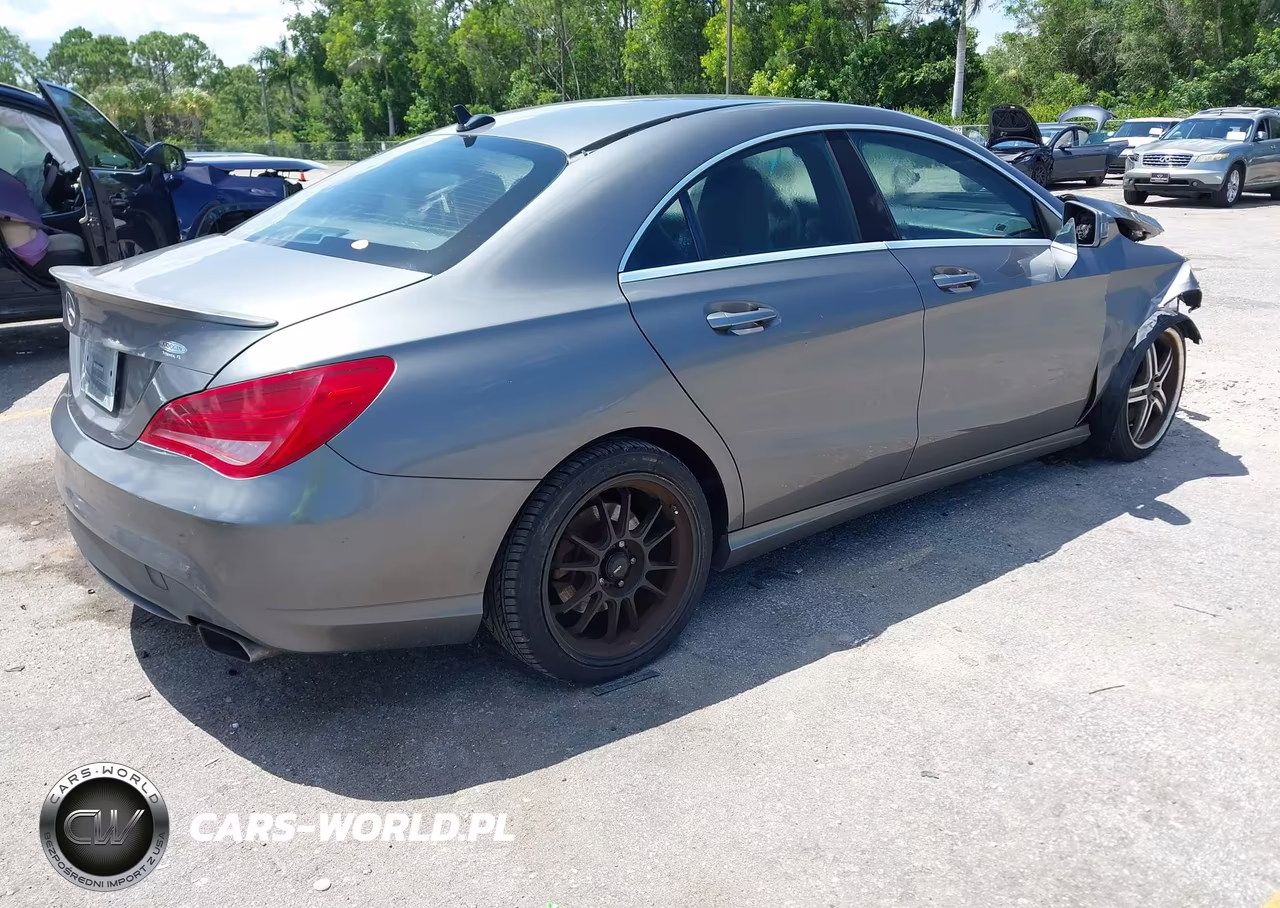 2014 Mercedes-Benz Cla 250 VIN:WDDSJ4EB1EN044676 - 4