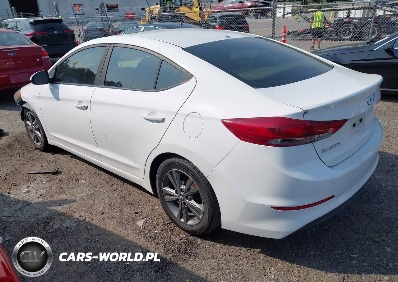 2017 Hyundai Elantra Value Edition VIN:5NPD84LFXHH161696 - 3