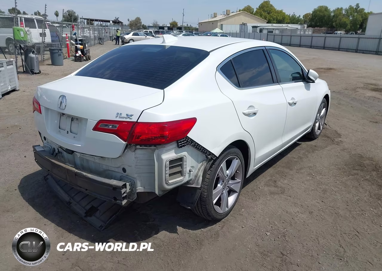 2013 Acura Ilx 2.0L VIN:19VDE1F75DE011191 - 4