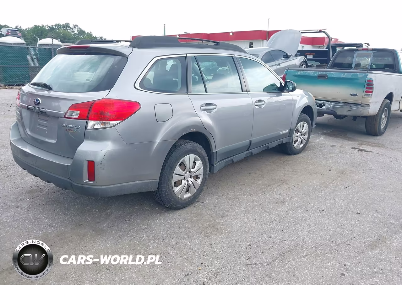 2010 Subaru Outback 2.5I VIN:4S4BRBAC9A3316866 - 4