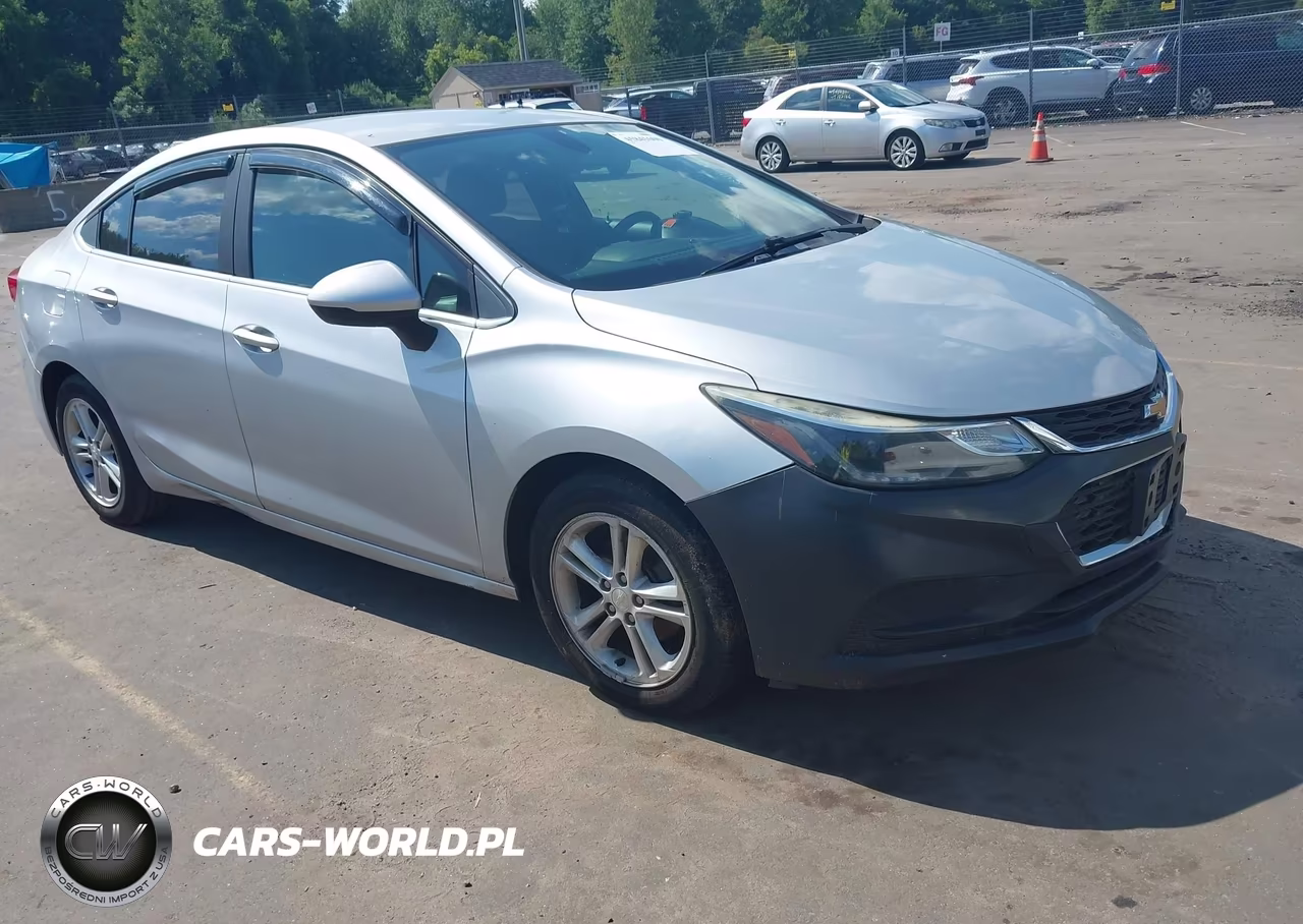 2017 Chevrolet Cruze Lt Auto – zdjęcie 1 z 16