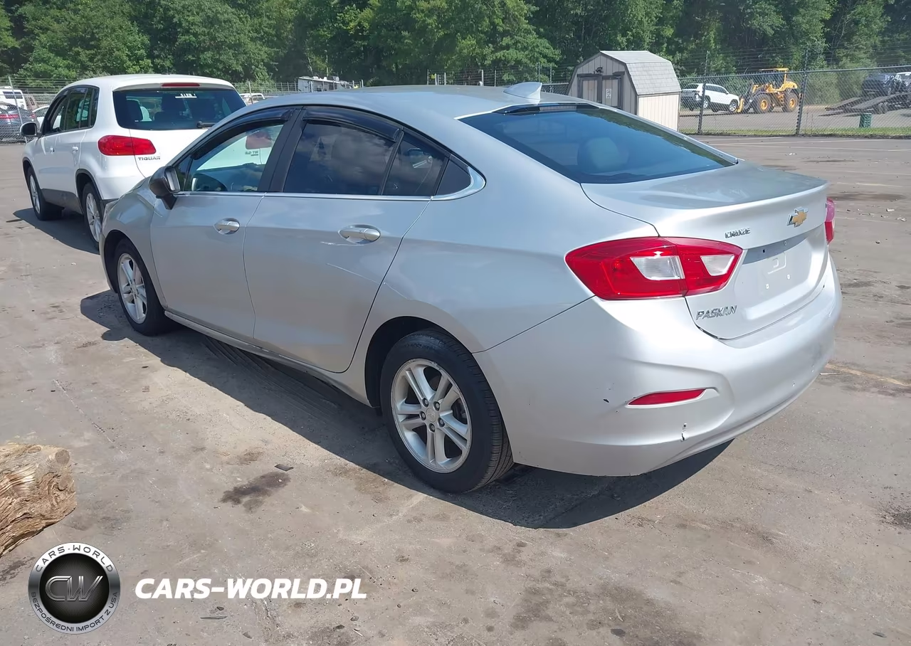 2017 Chevrolet Cruze Lt Auto VIN:1G1BE5SM0H7195939 - 3