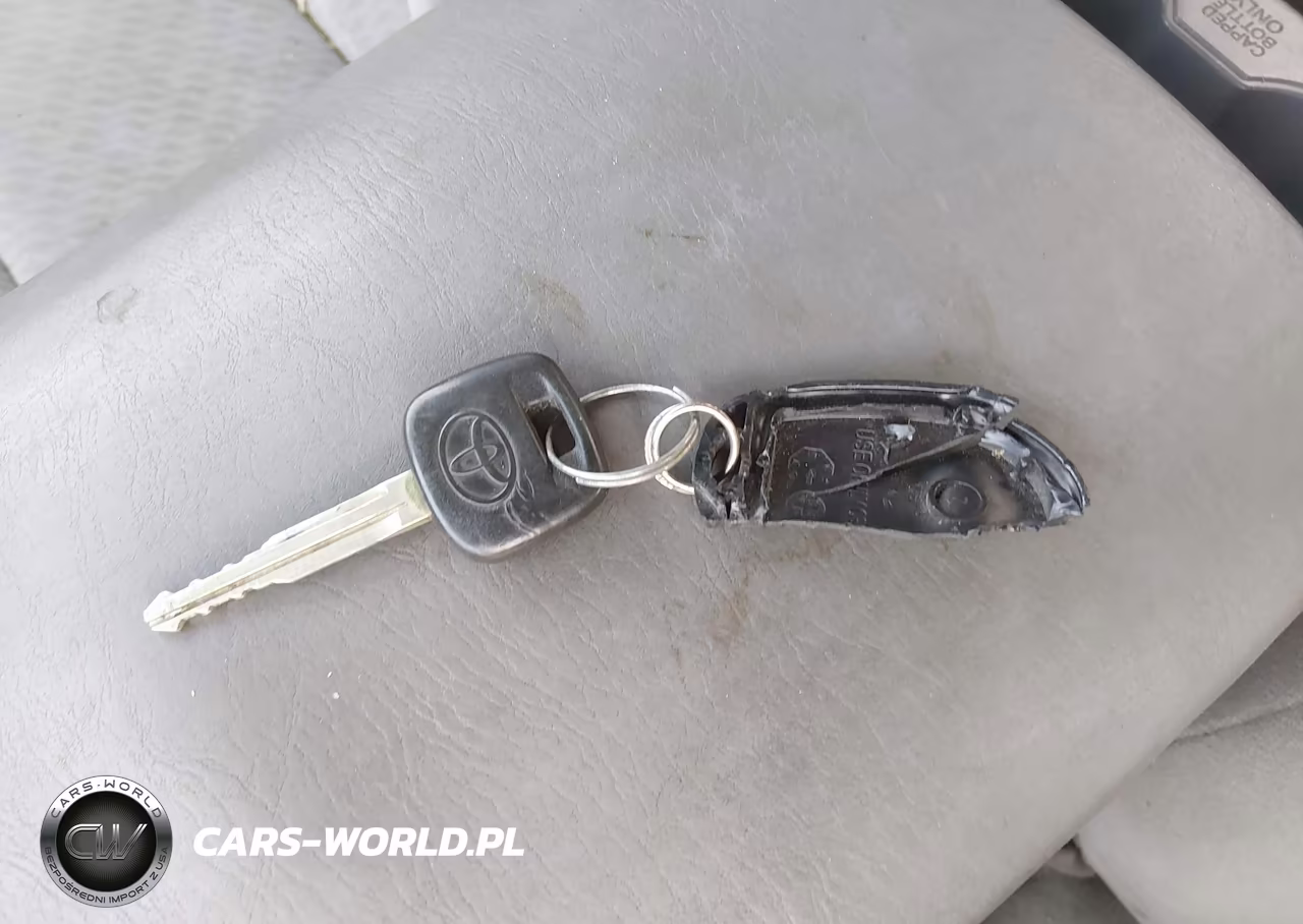 2010 Toyota Tacoma VIN:5TETX4CN0AZ742505 - 11