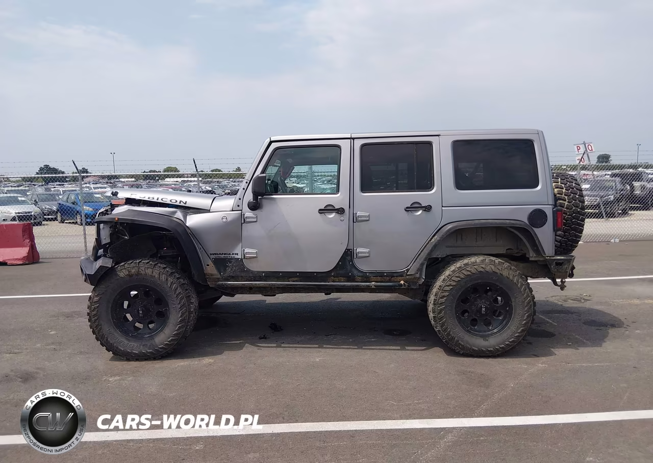 2013 Jeep Wrangler Unlimited Rubicon VIN:1C4BJWFGXDL574655 - 14