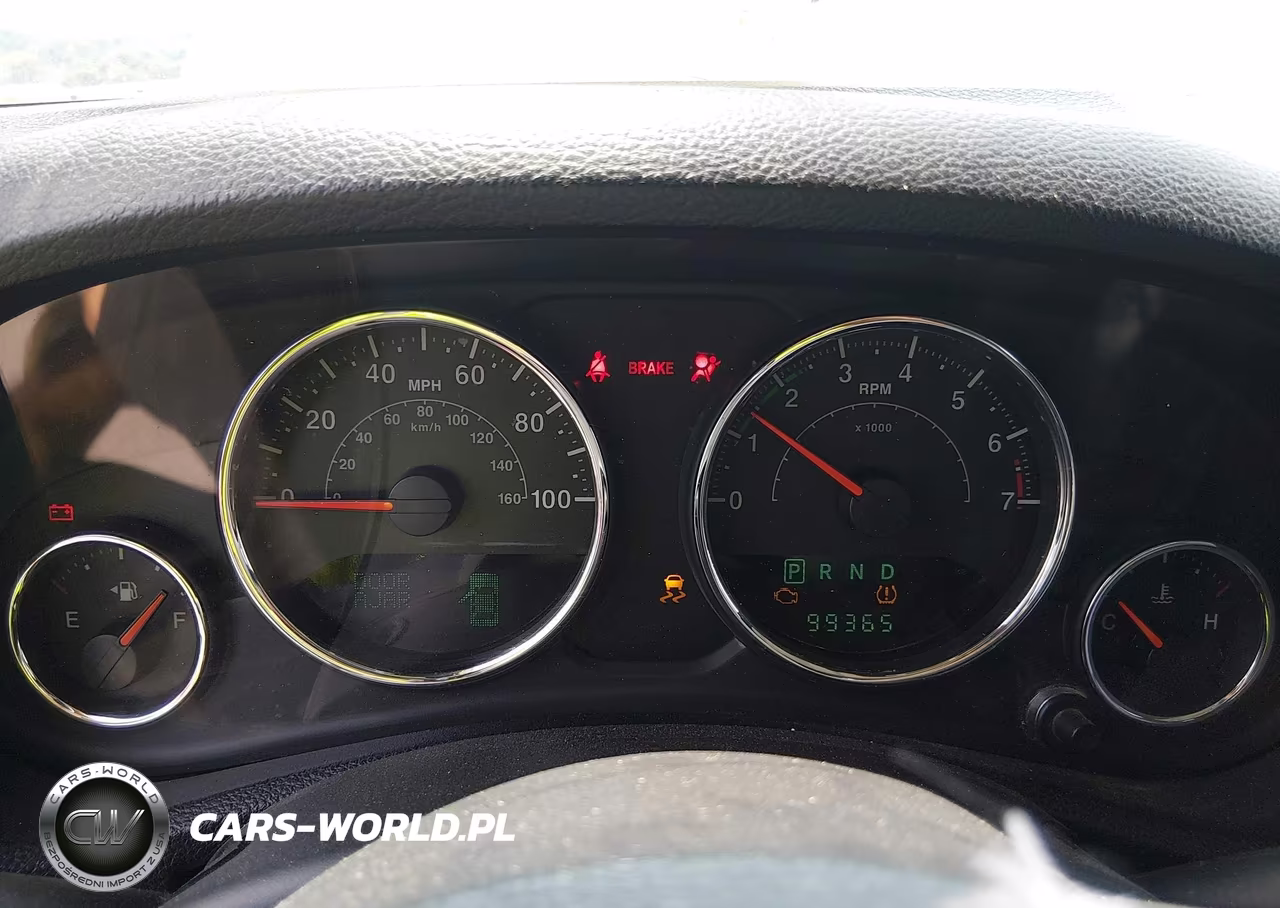 2013 Jeep Wrangler Unlimited Rubicon VIN:1C4BJWFGXDL574655 - 7