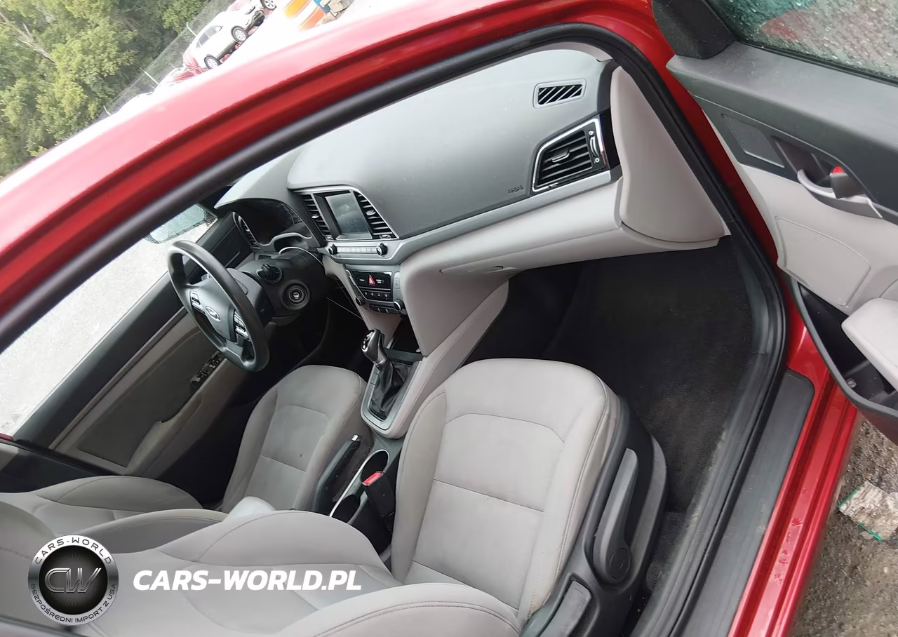 2018 Hyundai Elantra Sel VIN:5NPD84LFXJH303423 - 5