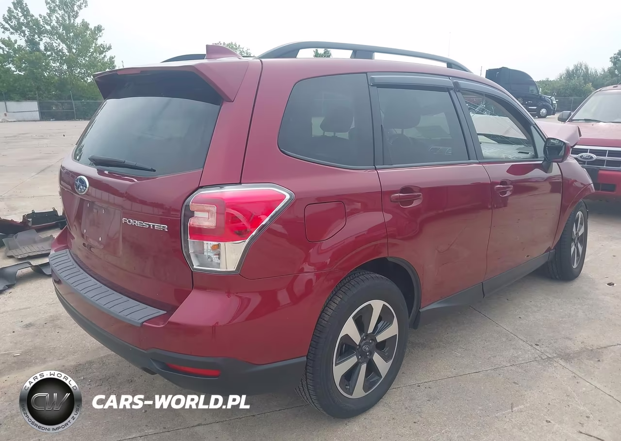2018 Subaru Forester 2.5I Premium VIN:JF2SJADCXJH578918 - 4