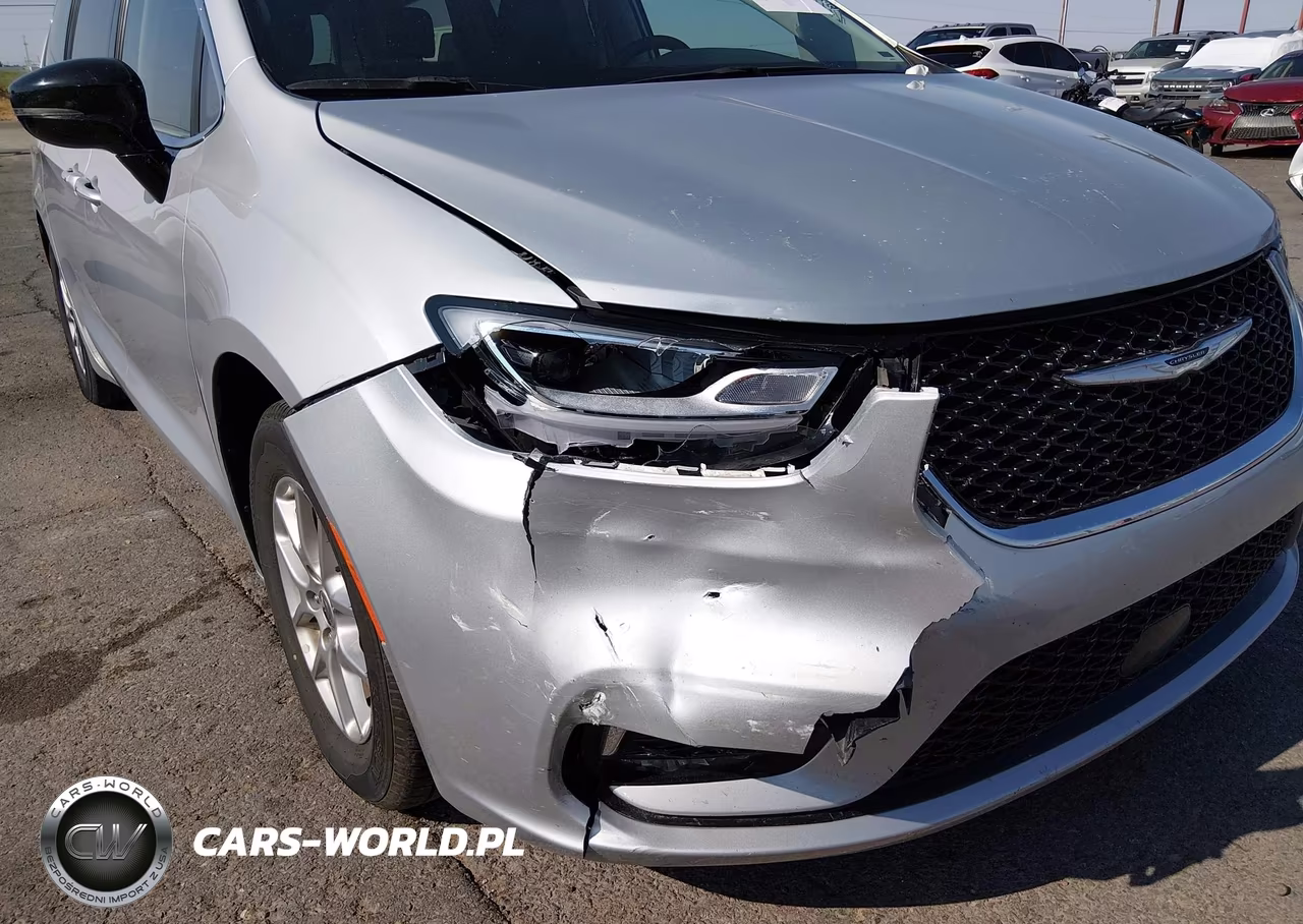 2024 Chrysler Pacifica Touring L VIN:2C4RC1BG1RR179716 - 6
