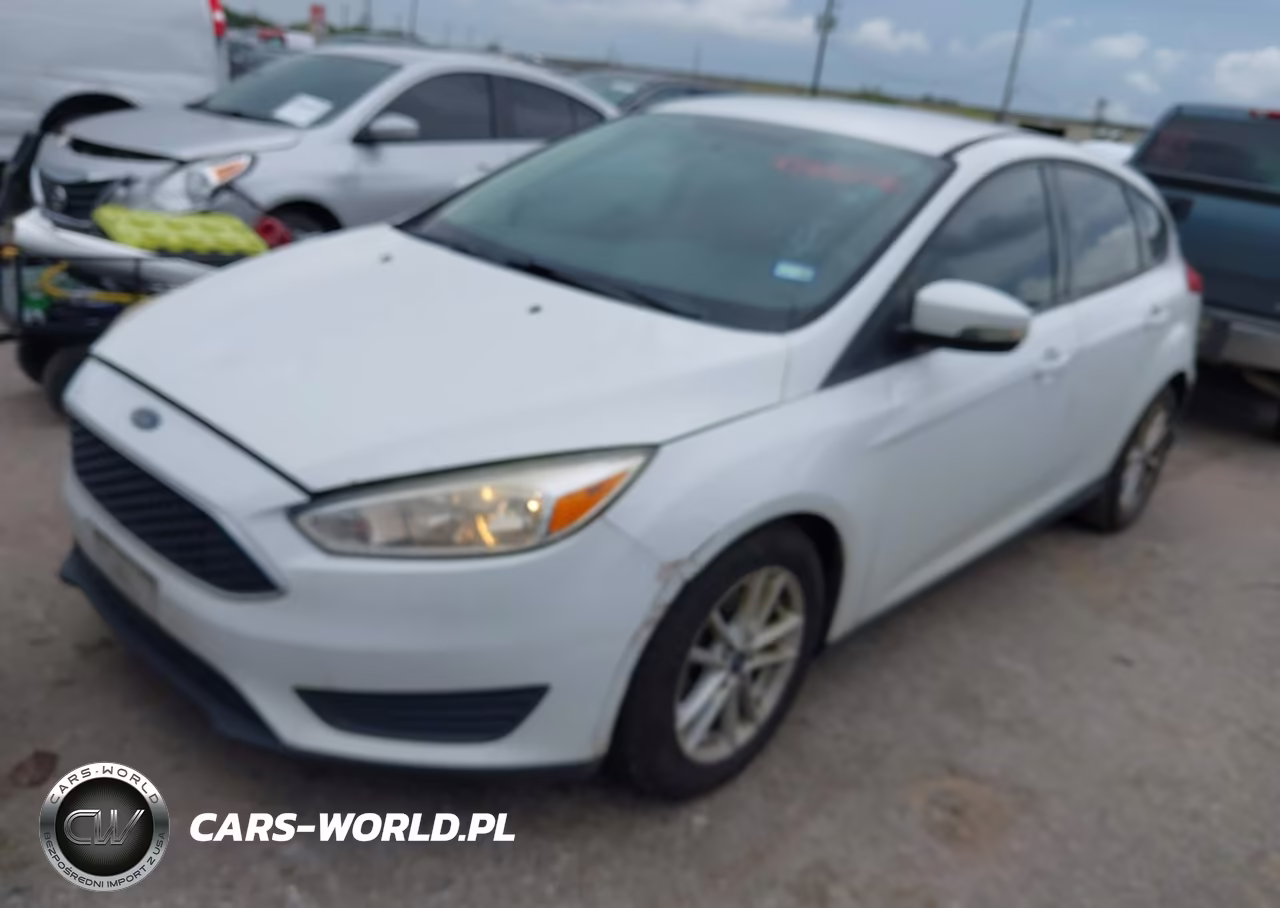 2017 Ford Focus Se VIN:1FADP3K22HL285748 - 2
